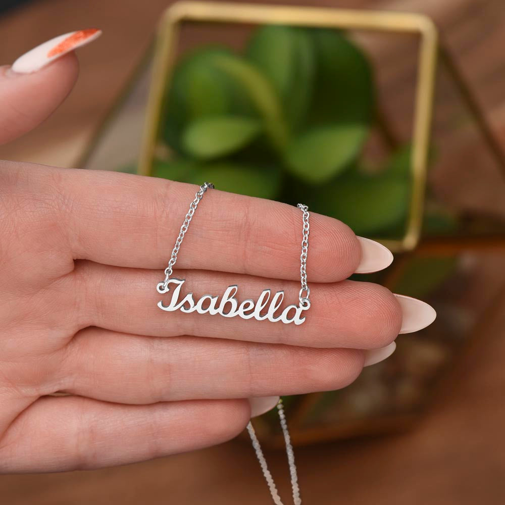 "Amori" Name Necklace