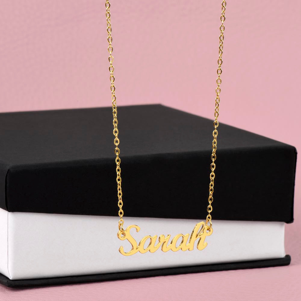 "Amori" Name Necklace